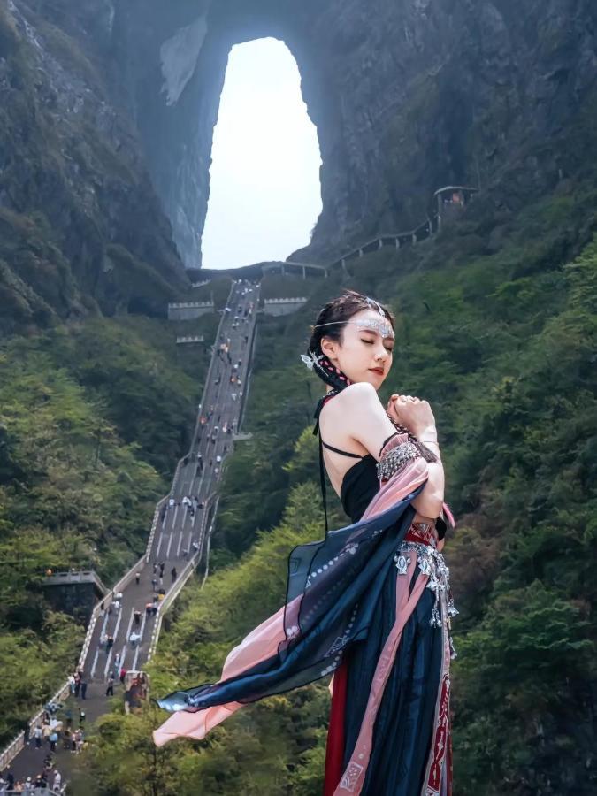 Zhangjiajie Hero Boutique Hotel Экстерьер фото