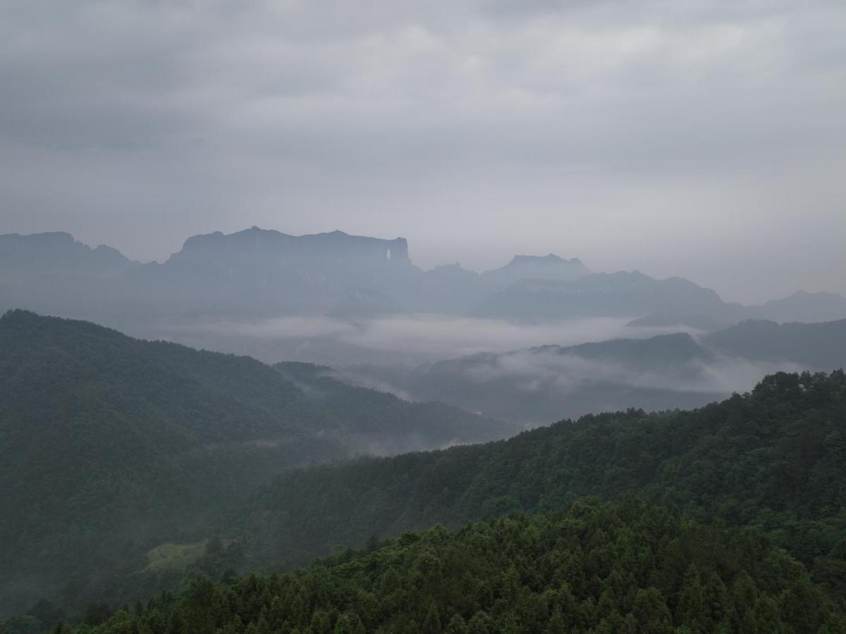 Zhangjiajie Hero Boutique Hotel Экстерьер фото
